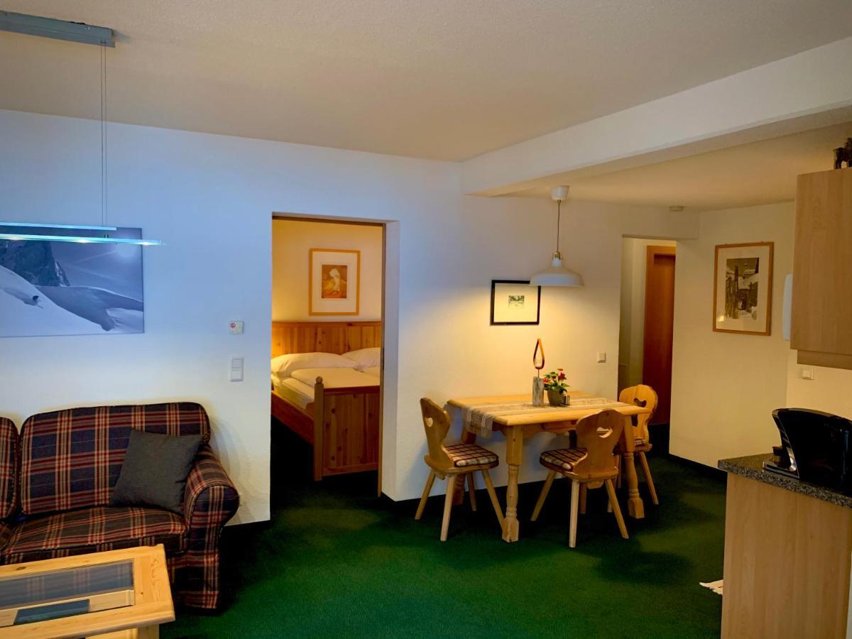 לך אם ארלברג Haus Bergwelt - Appartements מראה חיצוני תמונה